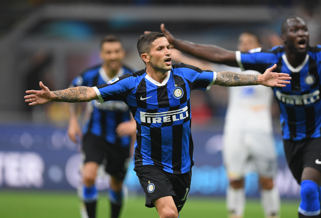 官方：国米旧将皮罗拉与奥林匹亚科斯续约至2028年