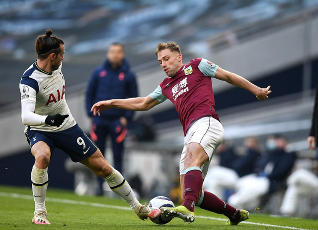 西甲-姆巴佩传射罗德里戈破门 皇马4-2塞维利亚（西甲：姆巴佩一传一射罗德里戈建功 皇马4-2击败塞维利亚）