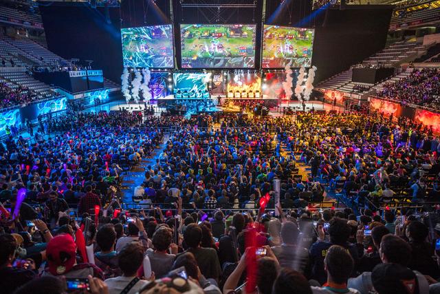 TES公布大名单：三位上单选手两位打野选手轮换