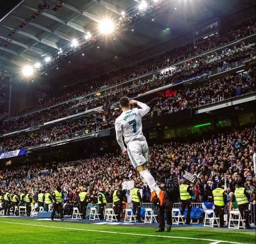 13场9球，阿尔瓦雷斯在马竞已经超过在曼城的欧冠进球数量（欧冠13战9球，阿尔瓦雷斯在马竞的进球数已超越曼城时期）