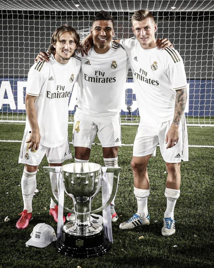 大满贯续约！iG官方：辅助选手Meiko完成续约