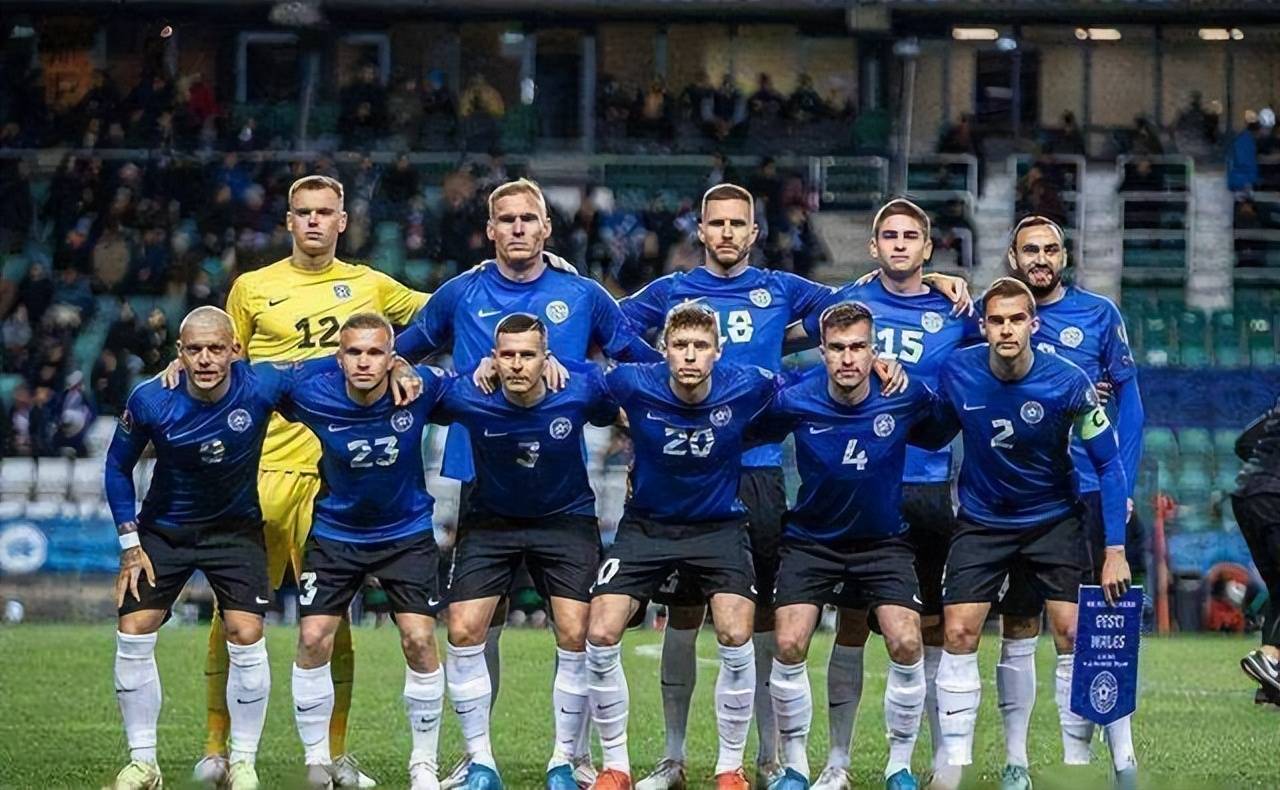 国足大换血！邵佳一破格提拔3大新星， 球迷：比归化球员强多了！（国足阵容洗牌！邵佳一火线起用三名新星，球迷称：实力全面压过归化球员）