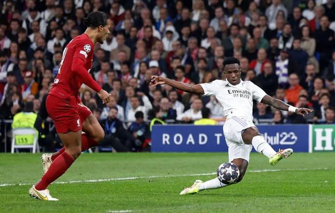 中超赛程更新：关注榜首之争,