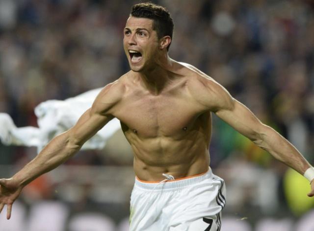 篮球勇士替补球员连续得分上双