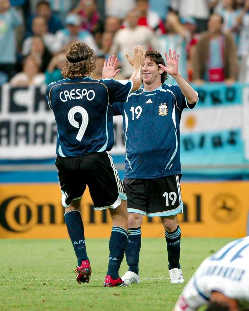 山西106-93广东 球员评价：4人满分，4人及格，1人低迷