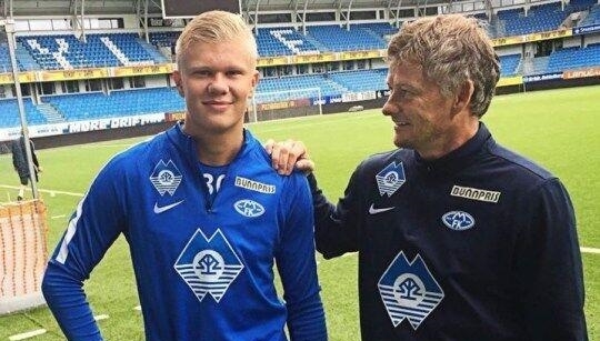 西班牙足协宣传反家暴：面对家庭暴力，直接出示红牌