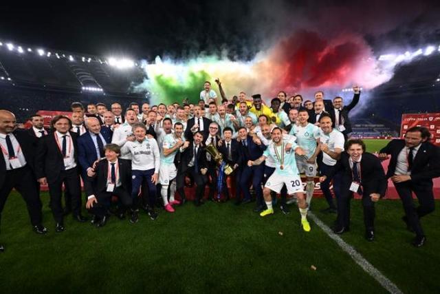 斯洛特：和萨拉赫已经翻篇了，现在双方需要专注各自的赛场（斯洛特：与萨拉赫的事已成过去，接下来双方各自专注本队赛场）