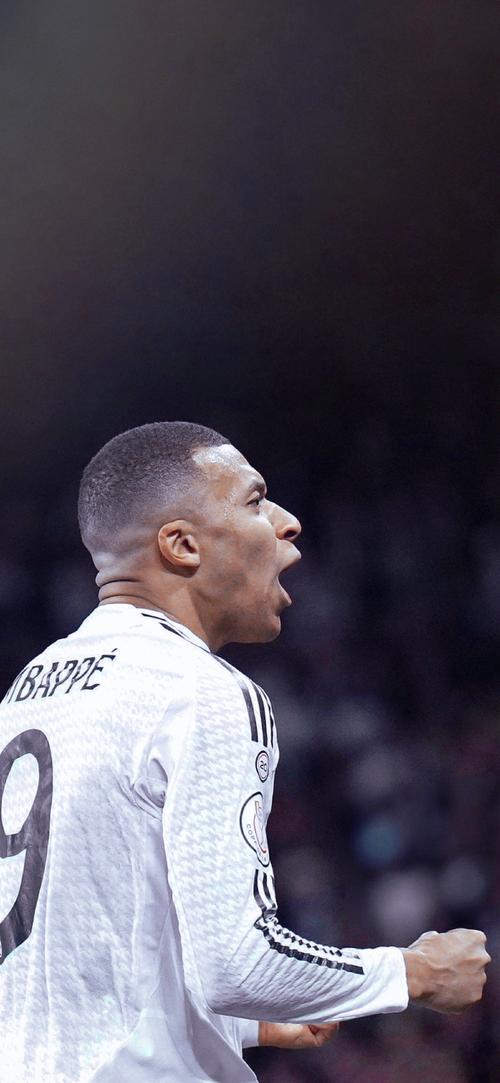 辽宁男篮在俱乐部杯首战失利，后调整阵容暂稳，以90比79战胜合肥男篮，杨鸣调整战术有效应对挑战。